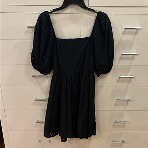 Black Puff Sleeve Dress w Back Detail/Cut Out